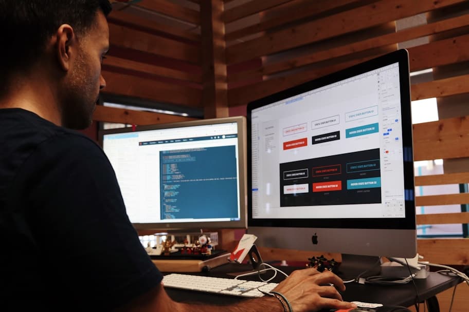 UX/UI and Graphic Design workspace